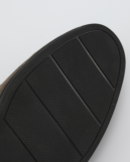 Mocassins en daim à semelle noire